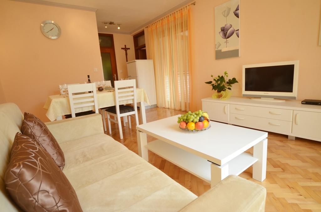 Apartments Benussi 1045 Ровин Екстериор снимка